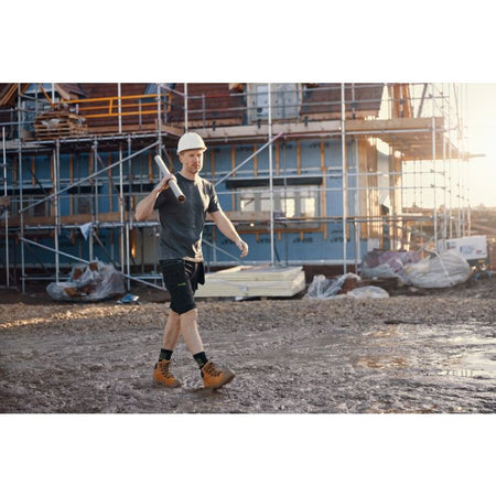 Nubuck Water Resistant Safety Hiker - S3L HRO FO SR [src:lifestyle_15_2.jpg@20261021125154]
